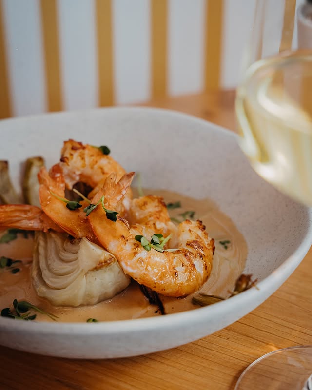 Fenouil braisé, gambas & bisque